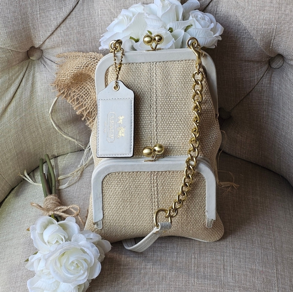 Coach Limited Edition Bleeker Street Double Kisslock Shoulder Bag ( 39 of 70 ) - Picture 8 of 16